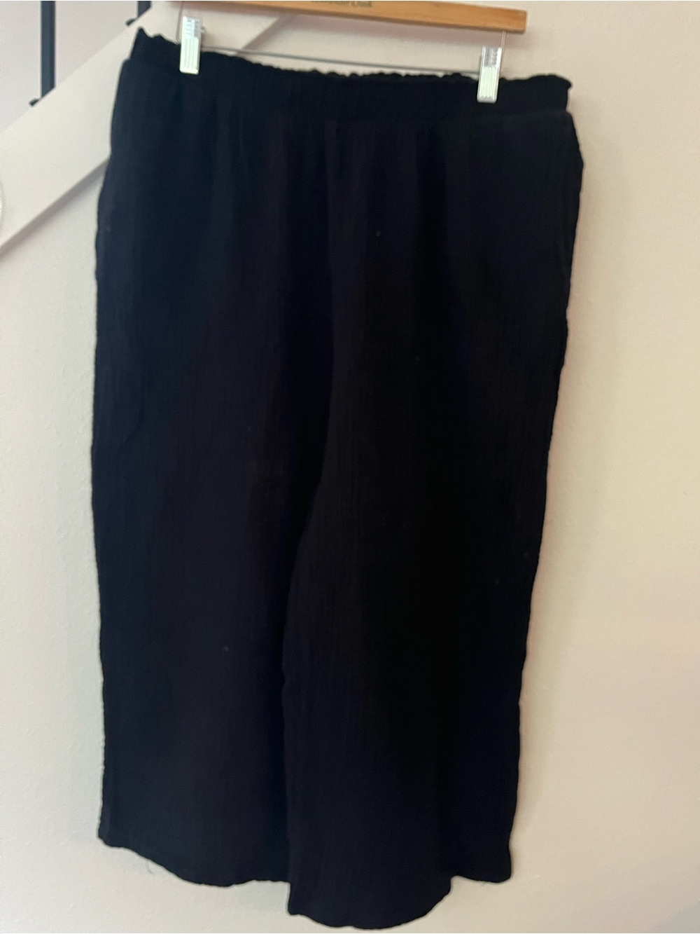 Jessica Simpson Black Wide-Leg Cropped Pants